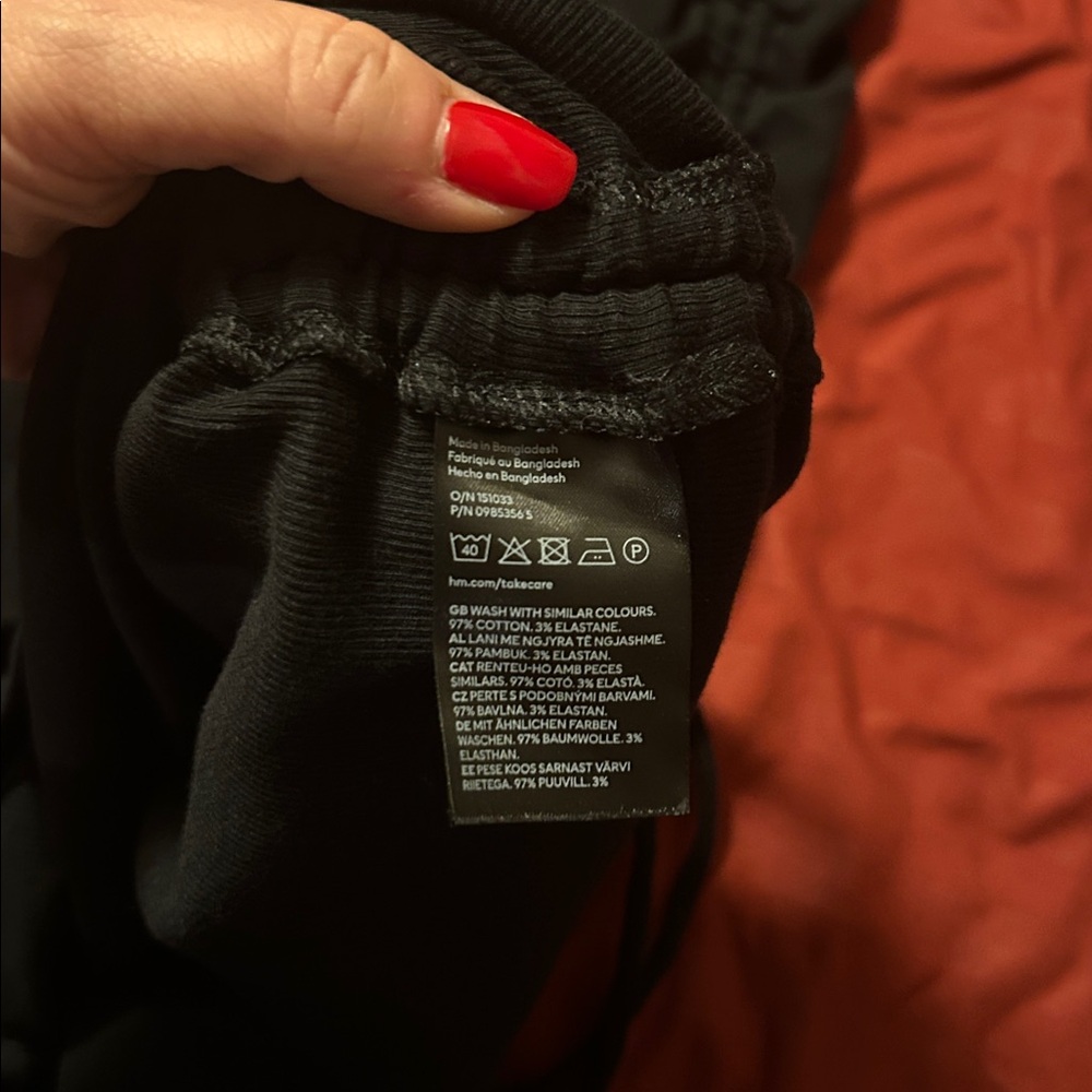H&M Black Maternity Dress - Picture 4 of 4